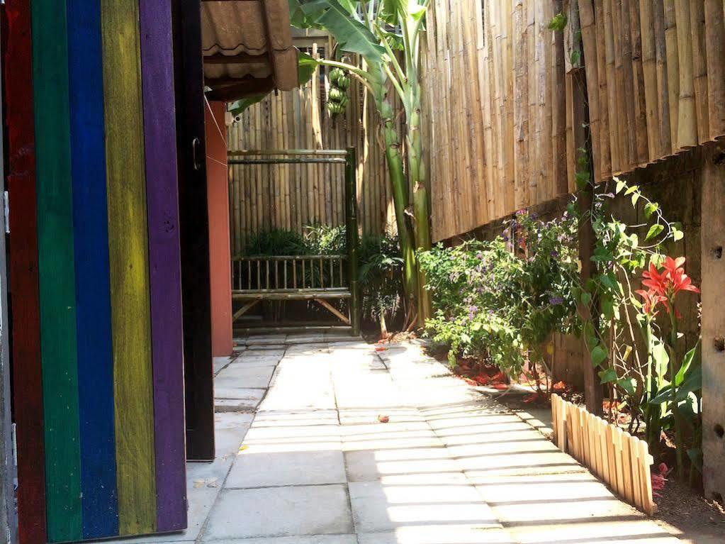 Green House Backpacker Hostel Chiang Mai Exterior photo